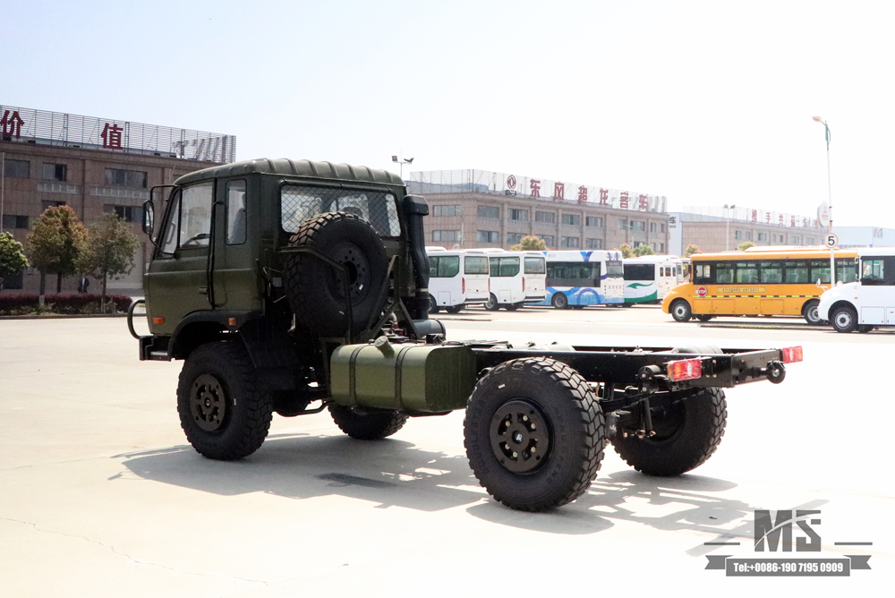 4*4 Dongfeng 2070 Chassi de caminhão fora de estrada_ 190hp Chassi de caminhão de transporte de cabine 153 e meio para venda_Dongfeng Chassi de veículo especial de exportação com tração nas quatro rodas