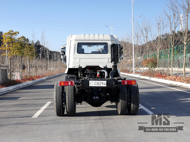 Dongfeng 4*2 Chassis_190HP Fabricante de conversão de chassi de cabeça chata de uma fileira e meia_Exportar chassi especial