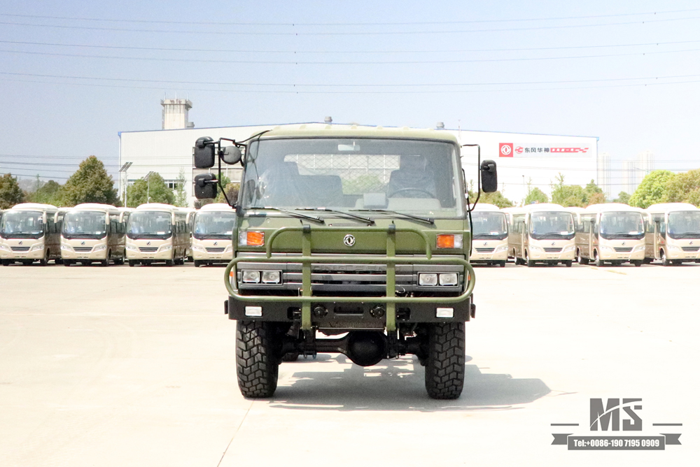 4*4 Dongfeng 2070 Chassi de caminhão fora de estrada_ 190hp Chassi de caminhão de transporte de cabine 153 e meio para venda_Dongfeng Chassi de veículo especial de exportação com tração nas quatro rodas