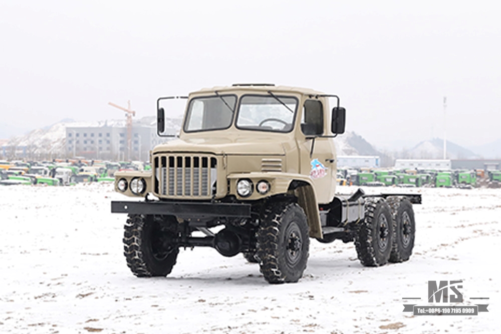 Camel Grey Dongfeng com tração nas seis rodas EQ2082 Chassis_ 170 hp EQ2082 Vidro duplo Off-road 6WD Truck Chassis_240 Transport Truck Chassis_6 × 6 Truck Export Special Chassis