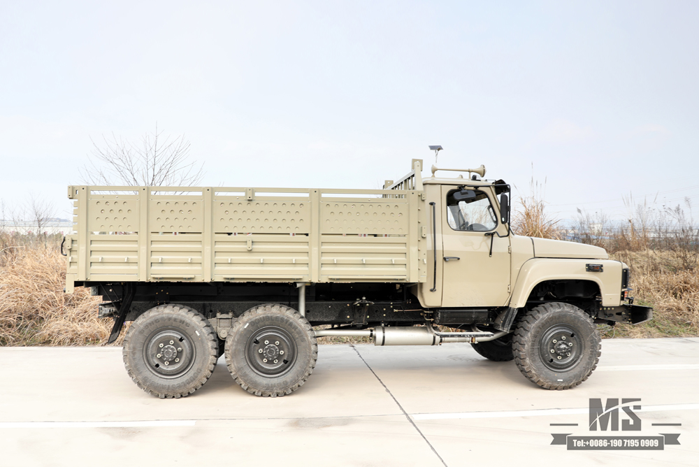 Tração nas seis rodas EQ2082 Dongfeng EQ2082 _6 × 6 170 hp Caminhão especial off-road de cabeça pontiaguda de fileira única_240 Veículo de transporte_Veículo especial de exportação