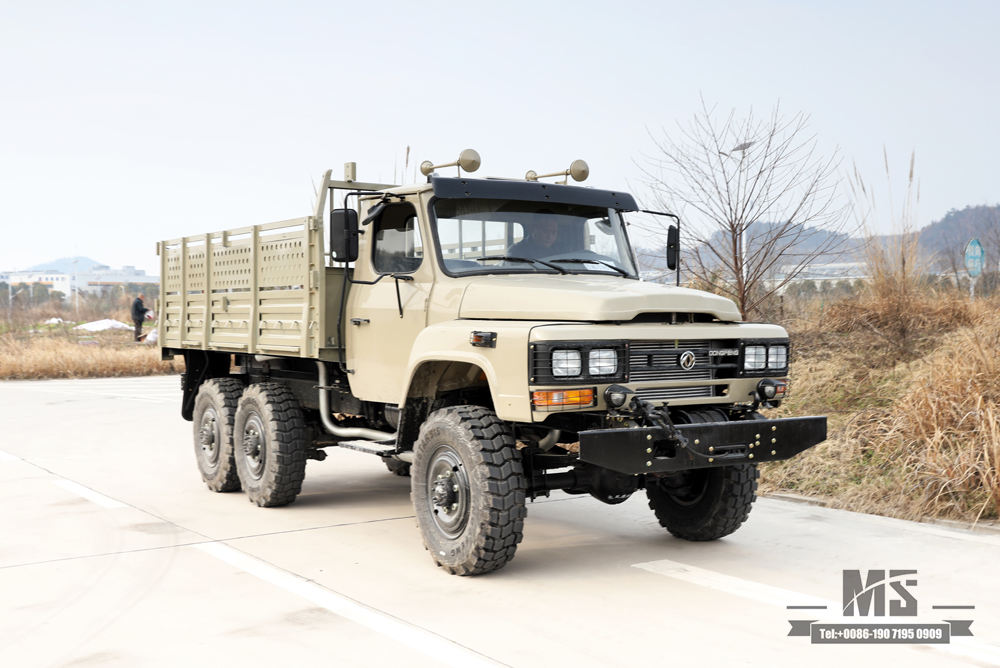 Tração nas seis rodas EQ2082 Dongfeng EQ2082 _6 × 6 170 hp Caminhão especial off-road de cabeça pontiaguda de fileira única_240 Veículo de transporte_Veículo especial de exportação