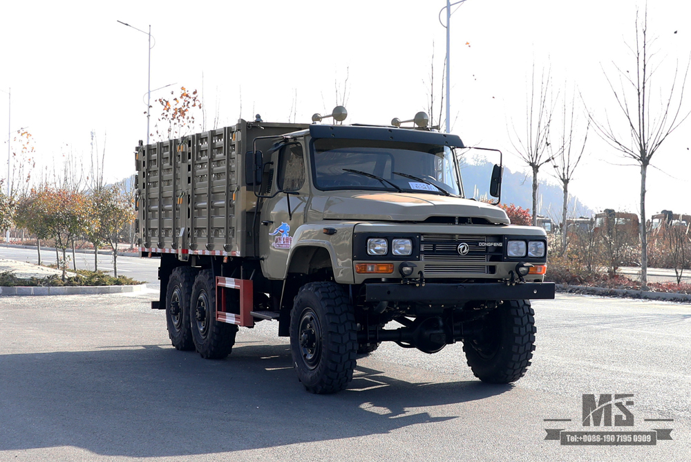 Caminhão off-road Dongfeng EQ240_Camião pontiagudo clássico do China Second Automobile Group_Configuração de caminhão com tração nas seis rodas e 170 cavalos de potência