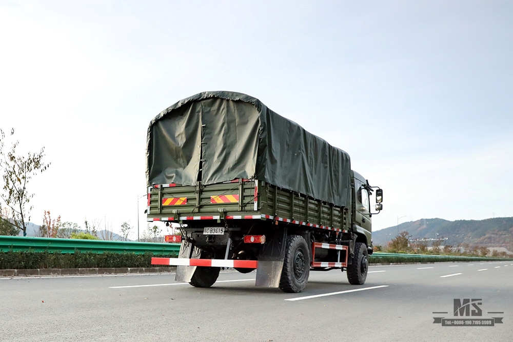 Dongfeng caminhão basculante com tração nas quatro rodas para venda_4 * 4 exército verde cabeça chata caminhão basculante fabricante_Dongfeng 4WD veículo especial de exportação