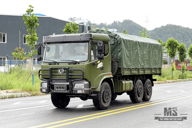 Dongfeng 210hp Caminhão de carga com tração nas seis rodas_6 * 6 Caminhão de transporte de cabeça chata verde exército com cobertura de pára-choque de pólo de lona Fabricante_Dongfeng 6WD Veículo especial de exportação