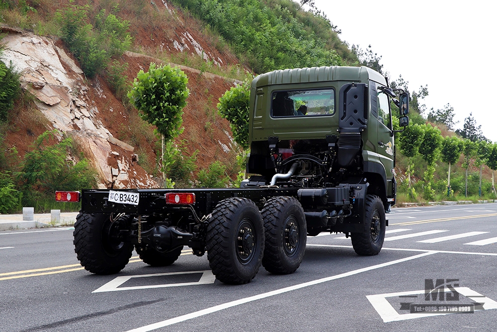 Dongfeng 6 × 6 Off Road Chassis_Six wheel drive Dongfeng Flat Head Uma e meia fileira Chassis de caminhão de carga Chassis AWD 6 * 6 Exportação de veículo especial