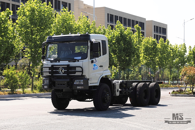 340 HP Dongfeng chassi de caminhão com tração de seis rodas_6 × 6 Flathead 13T / 13T eixo chassi_Dongfeng 6 * 6 chassi de caminhão para chassi de caminhão especial Sale_Export