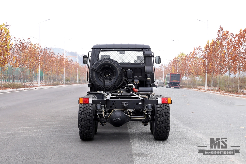 Chassi de caminhão off-road de três eixos 190 HP Dongfeng EQ2102_Chassi de caminhão de carga preto com tração nas seis rodas_Tração nas quatro rodas EQ2102G Chassi de veículo para fins especiais de exportação