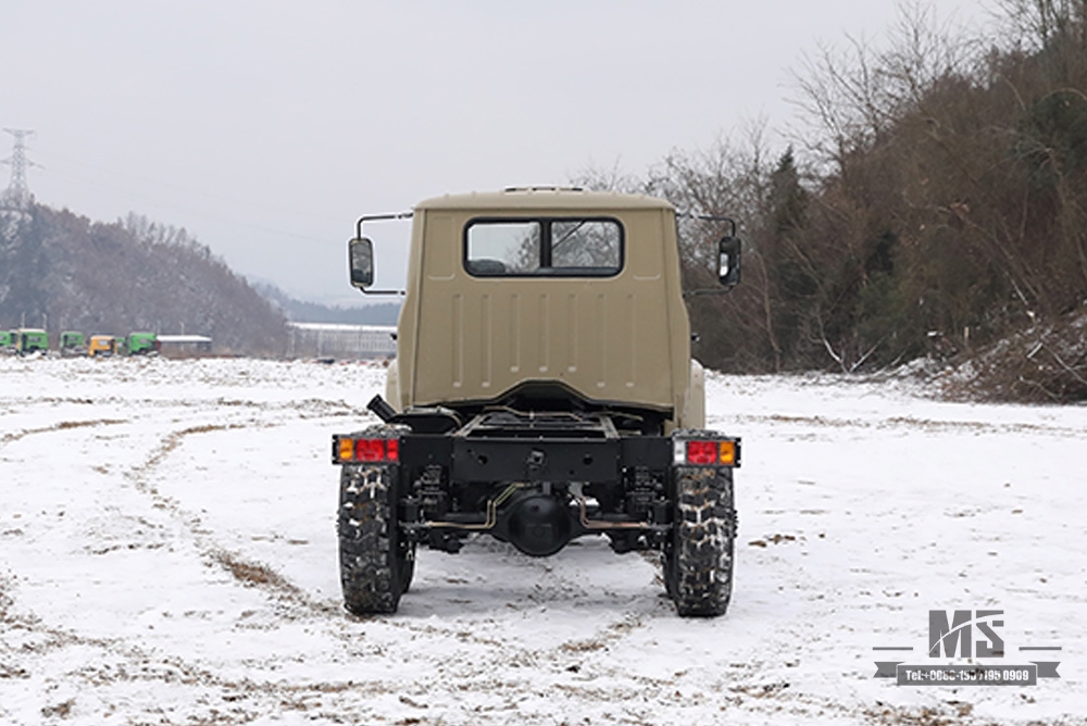 Camel Grey Dongfeng com tração nas seis rodas EQ2082 Chassis_ 170 hp EQ2082 Vidro duplo Off-road 6WD Truck Chassis_240 Transport Truck Chassis_6 × 6 Truck Export Special Chassis