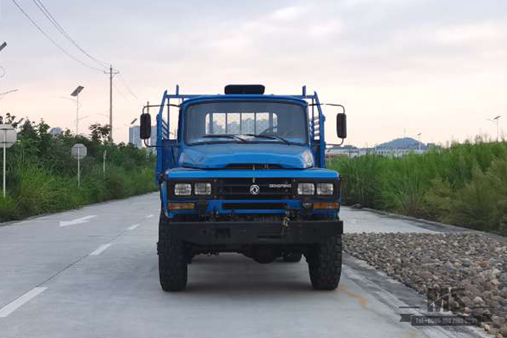 170 hp Dongfeng EQ2082_Caminhão especial off-road com tração nas seis rodas_Veículo de transporte de linha única de vidro duplo 240_Veículo especial de exportação de caminhão 6 × 6 pontiagudos 25Y