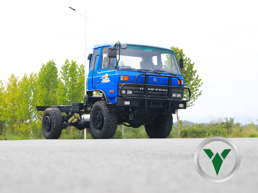 Dongfeng Eq2070 4x4 Chassis de caminhão | 190HP 4 × 4DOUBLE ROW CAB (EQ246) para fins especiais e exportação