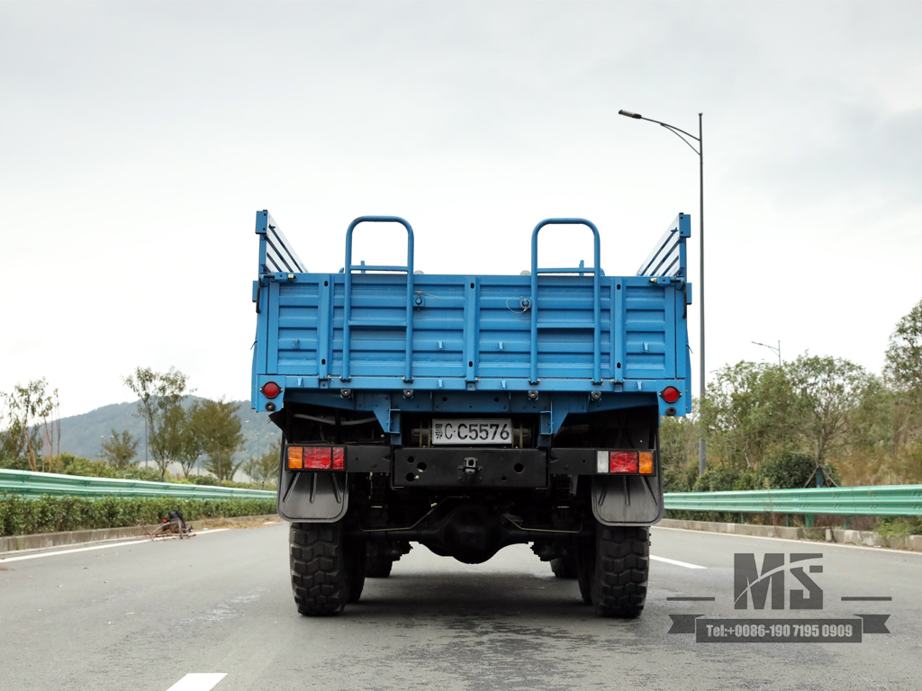 170 hp dongfeng EQ2082_SIX Drive da roda de tração Off-Road Special Truck_double Glass Single Row 240 Transport Vehicle_6 × 6 Caminhão de 25 anos pontiagudo