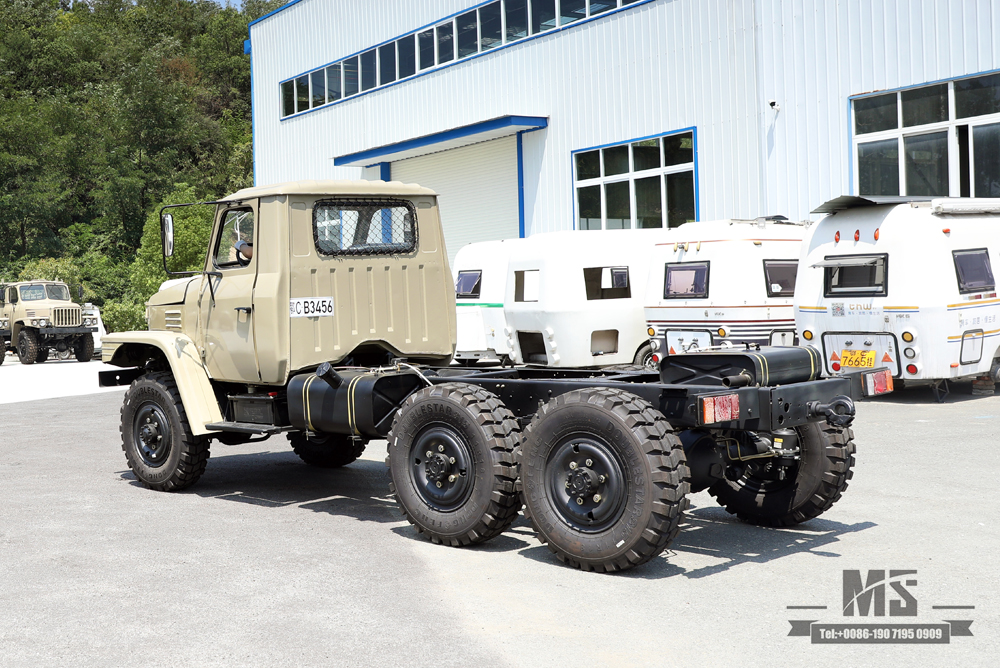 170 HP Camel Grey EQ2082 Chassis_Dongfeng Tração nas seis rodas 240 Chassi de caminhão off-road_Veículo de transporte de vidro duplo com cabeça pontiaguda_6 × 6 25Y Truck Export Special Chassis