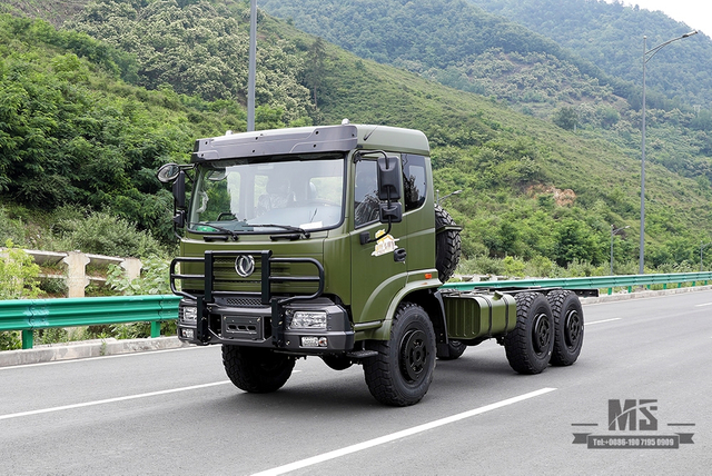 Chassi de tração nas seis rodas Dongfeng 210hp para venda_6 * 6 Exército Verde Flathead Head Truck Chassis Coversion Fabricante_Dongfeng Exportar chassi de veículo especial