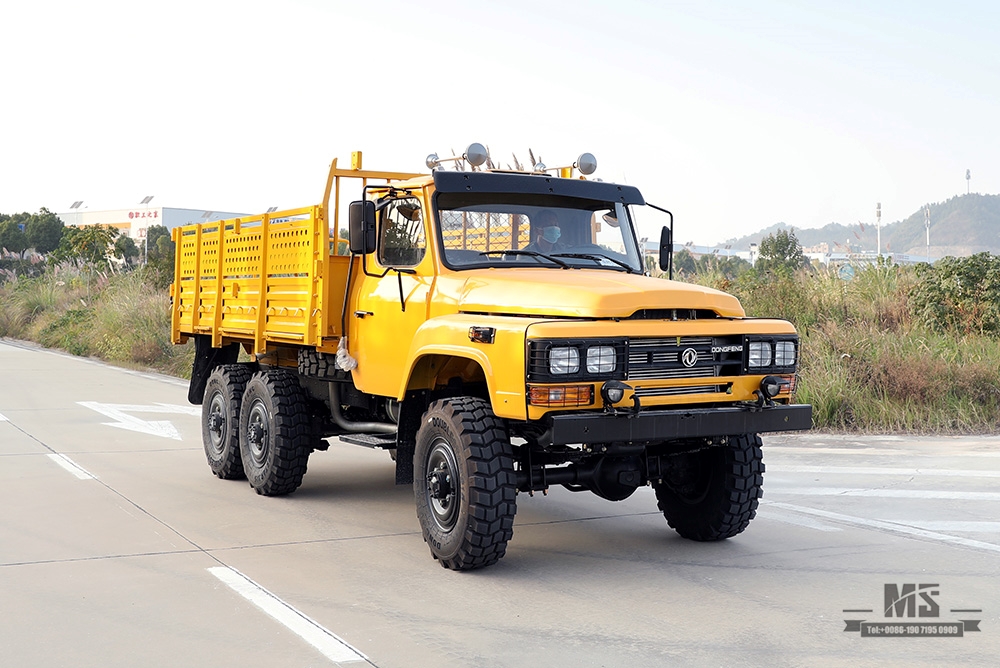 170 hp Dongfeng com tração nas seis rodas EQ2082 Truck_Gold Yellow 6 * 6 Single Row Pointed Head Off-road Special Truck_6 × 6 pontiagudos 25Y Truck Export Special Vehicle