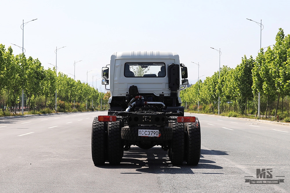 340 HP Dongfeng chassi de caminhão com tração de seis rodas_6 × 6 Flathead 13T / 13T eixo chassi_Dongfeng 6 * 6 chassi de caminhão para chassi de caminhão especial Sale_Export