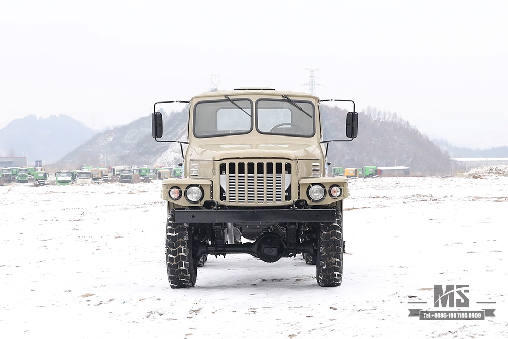 Camel Grey Dongfeng com tração nas seis rodas EQ2082 Chassis_ 170 hp EQ2082 Vidro duplo Off-road 6WD Truck Chassis_240 Transport Truck Chassis_6 × 6 Truck Export Special Chassis