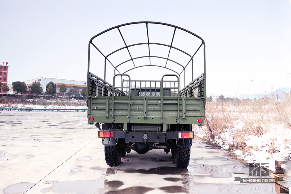 Caminhão off-road Dongfeng 6WD EQ2100_6 * 6 Veículo off-road clássico verde militar de cabeça longa para venda_Dongfeng 245 Diesel 3,5 T Veículo especial de exportação para transportador de tropas 
