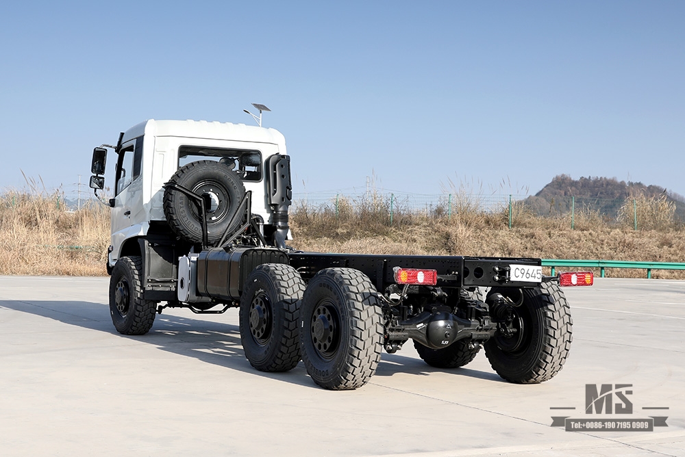 Chassis de seis rodas Dongfeng_6 * 6 YC6A260 Chassi de caminhão de cabeça chata para venda_Dongfeng Exportação Chassi de veículo especial