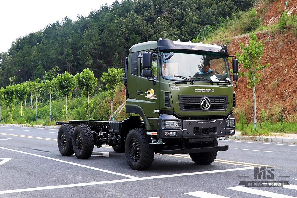Dongfeng 6 × 6 Off Road Chassis_Six wheel drive Dongfeng Flat Head Uma e meia fileira Chassis de caminhão de carga Chassis AWD 6 * 6 Exportação de veículo especial