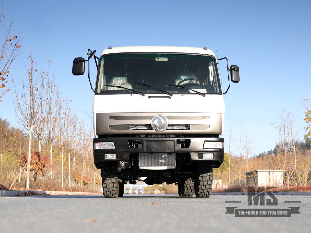 Ônibus off road com tração nas seis rodas Dongfeng 190 HP 6 * 6 Ônibus manual de seis velocidades com pára-choques Ônibus Dongfeng para venda Fabricante de conversão Veículo especial de exportação