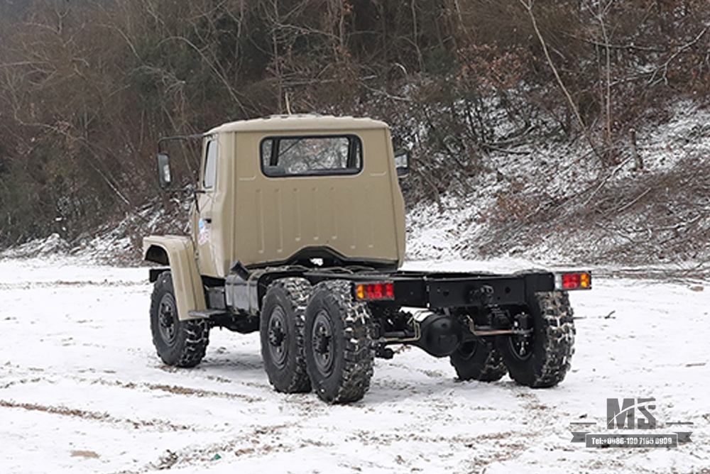 Camel Grey Dongfeng com tração nas seis rodas EQ2082 Chassis_ 170 hp EQ2082 Vidro duplo Off-road 6WD Truck Chassis_240 Transport Truck Chassis_6 × 6 Truck Export Special Chassis