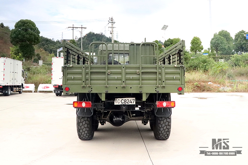 Caminhão fora de estrada Dongfeng com tração nas seis rodas 190hp _ 6 × 6 Dongfeng cabeça plana de uma fileira e meia veículo de caminhão de carga AWD 6 * 6 veículo especial de exportação