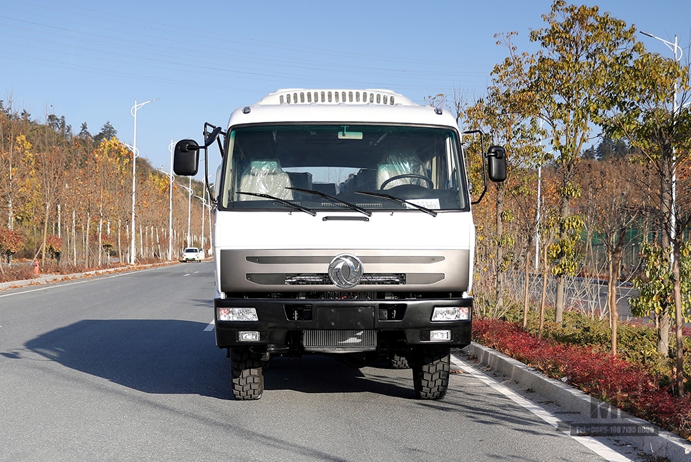 Ônibus off road com tração nas seis rodas Dongfeng de 190 hp 6 * 6 Manual Bus de seis velocidades_Conversão de ônibus Dongfeng Fabricante de exportação de veículo especial
