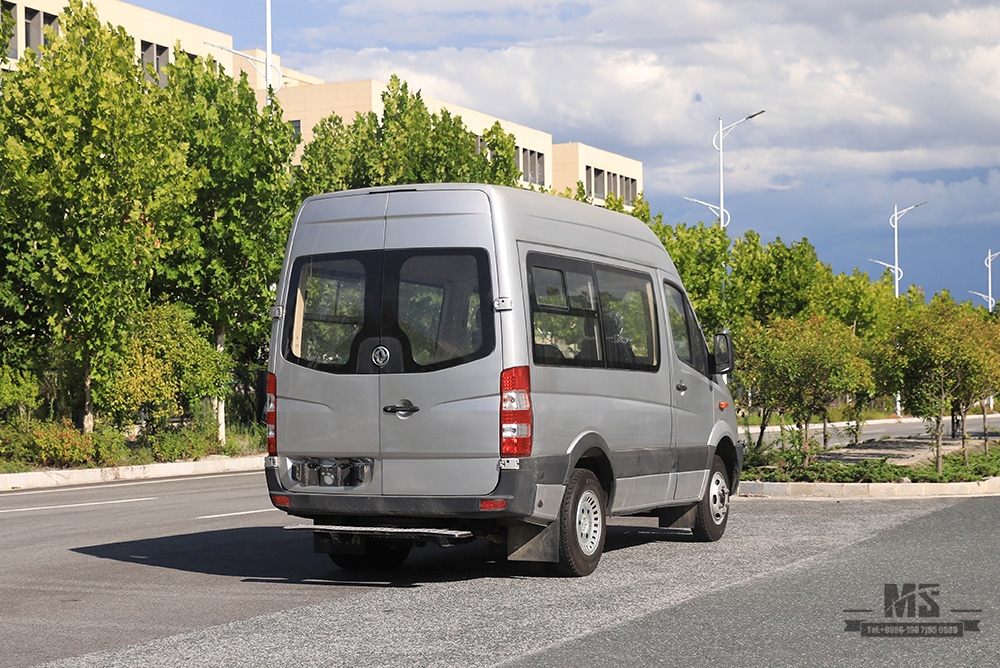 Dongfeng 4 * 4 Van_ 109hp Manual de tração nas quatro rodas Van pequena de cinco velocidades para venda_ Veículo especial de exportação 