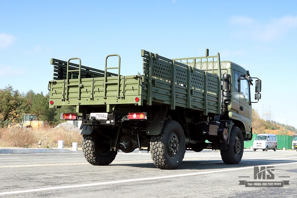 Caminhão de carga com tração nas quatro rodas Dongfeng_4 * 4 Novo táxi off-road Truck_4WD Caminhão de longa distância para exportação de veículo para fins especiais