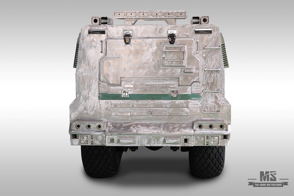 Veículo turístico automático no deserto 6 × 6_Fabricante 6WD Bigfoot de última geração_Veículo de surf off-road personalizado para exportação