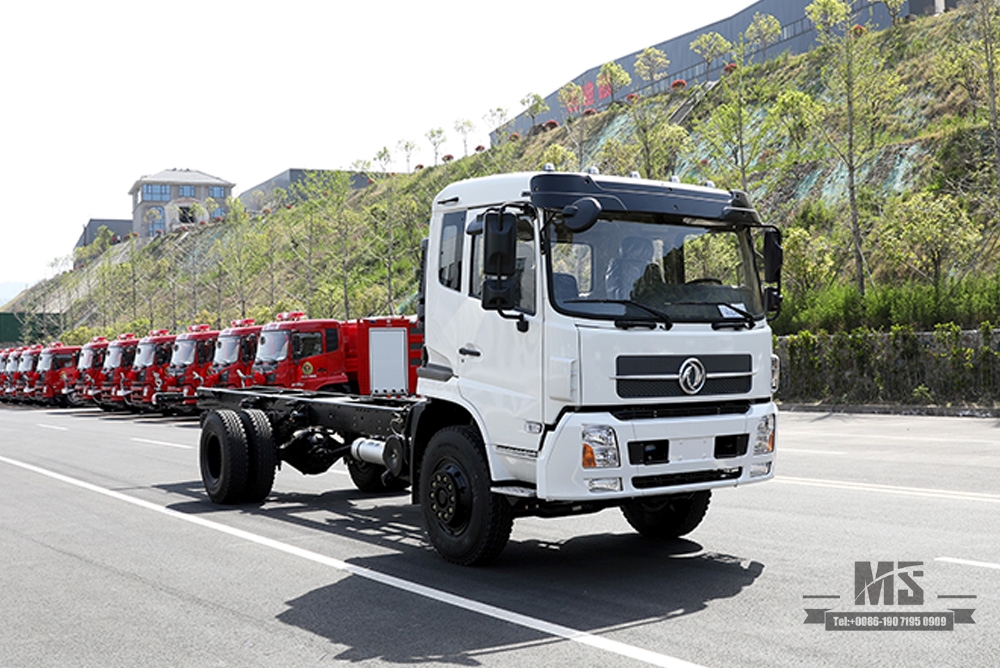 Chassis de guindaste Dongfeng 4 × 2 com cabeça chata e meia cabine 210hp com chassi especial de exportação de guindaste de caminhão