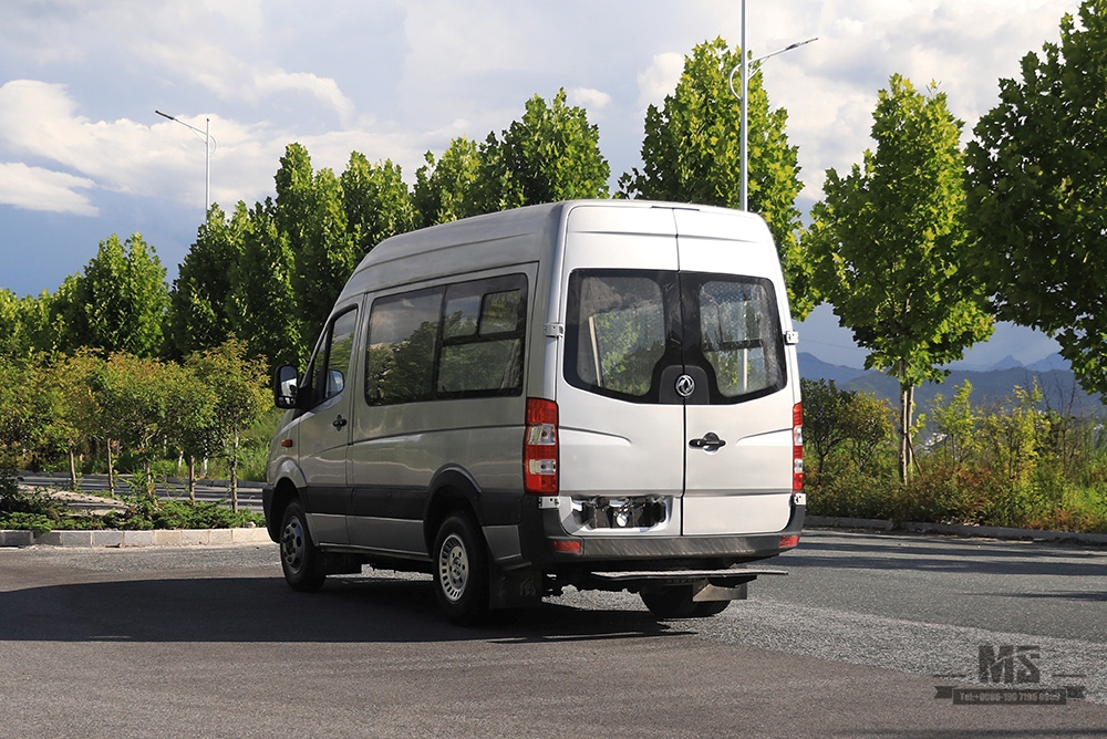 Dongfeng 4 * 4 Van_ 109hp Manual de tração nas quatro rodas Van pequena de cinco velocidades para venda_ Veículo especial de exportação 