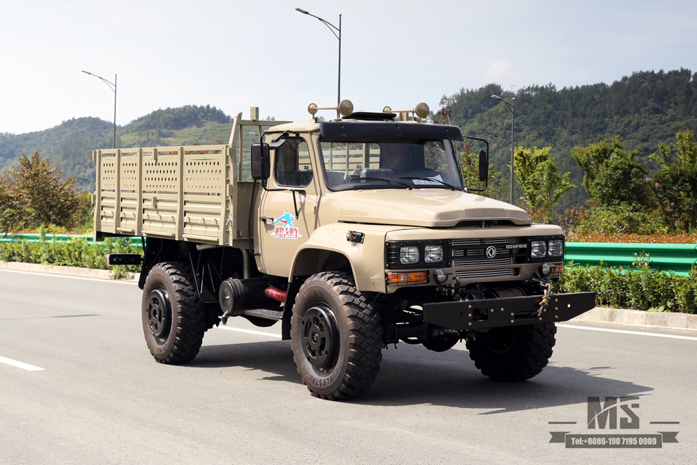 Caminhão de carga com tração nas quatro rodas Dongfeng Caminhão off-road de cabeça longa de 2,5 toneladas_4 * 4 Novo caminhão de cabine pontiaguda_Caminhão de longa distância com veículo para fins especiais de exportação de guincho