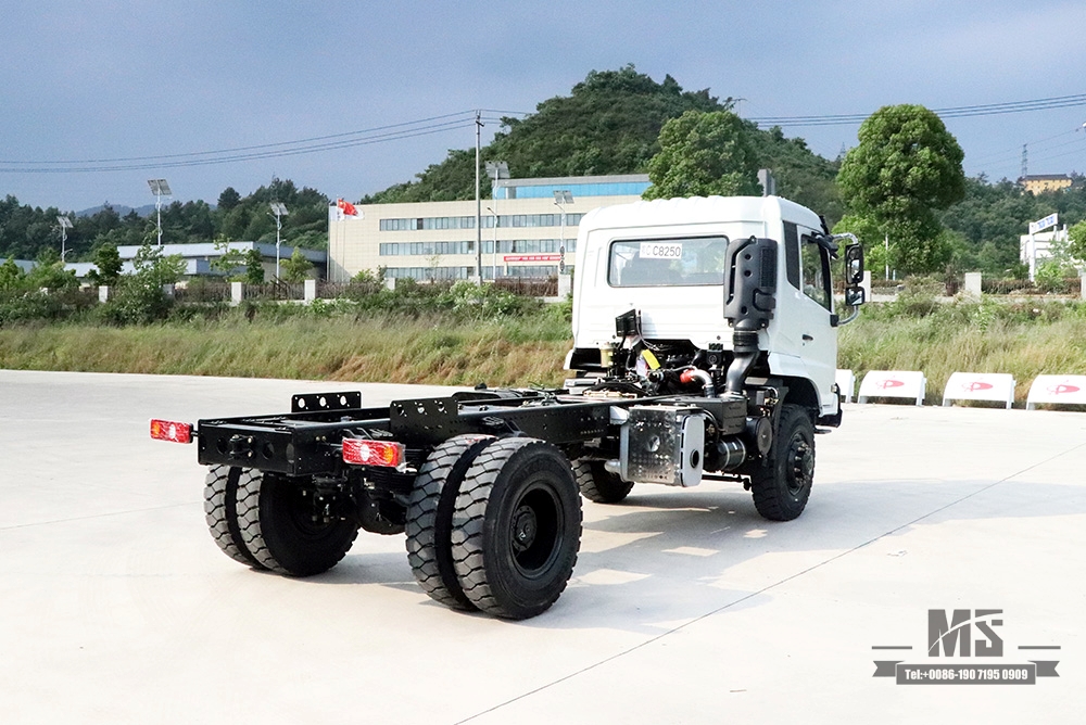 Chassi de caminhão de carga com tração nas quatro rodas Dongfeng 260hp_4 * 4 Chassi de caminhão off-road com cabine e meia_Chassi de veículo para fins especiais de exportação de caminhão Dongfeng