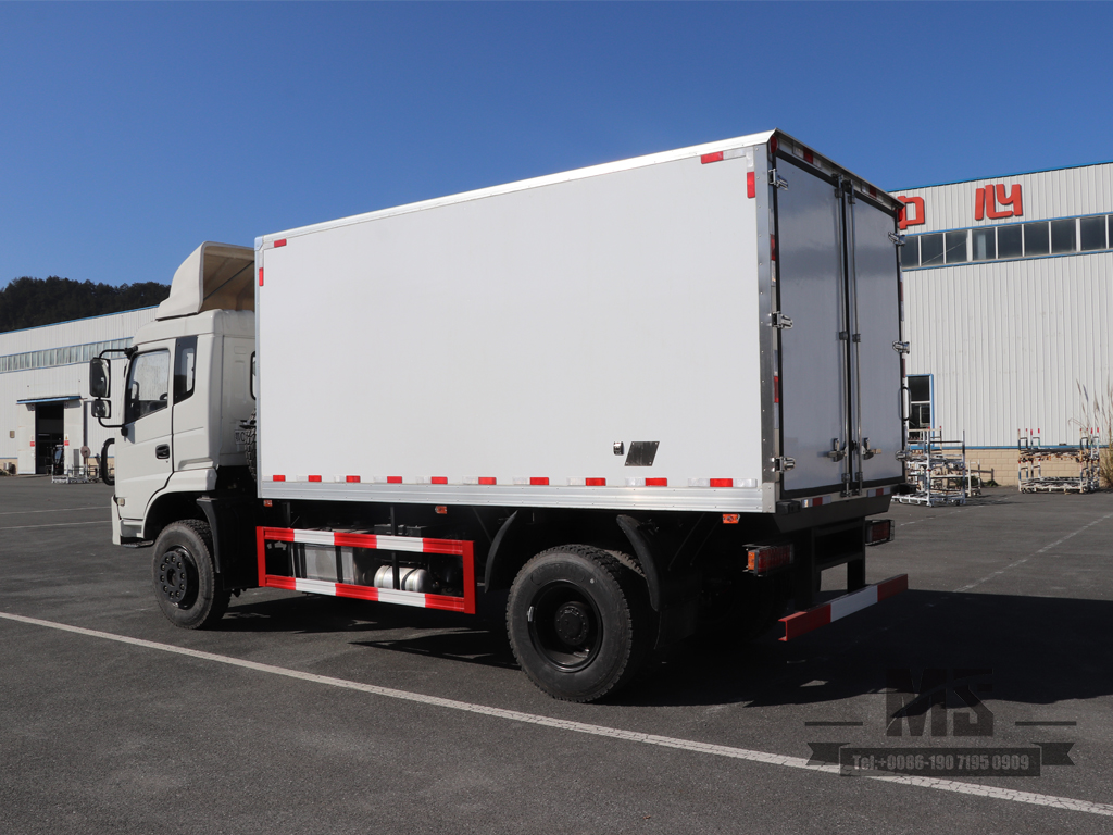 Dongfeng Tianjin Drive de quatro rodas 25m³ Caminhão refrigerado_made na van China_Pickup.