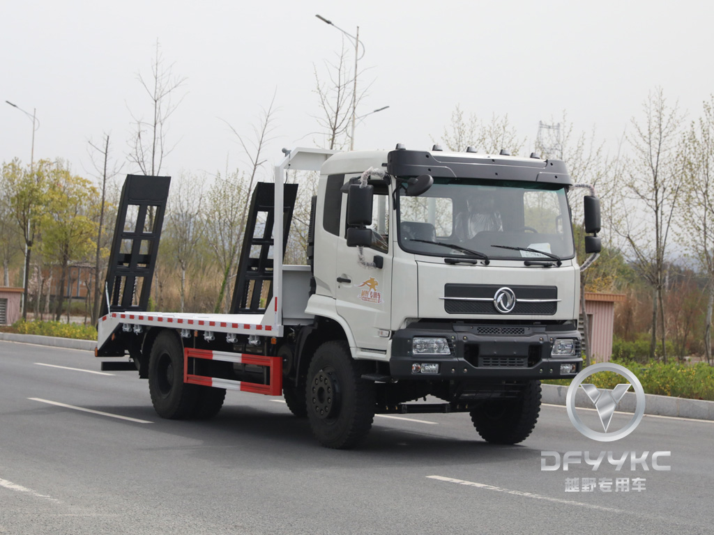 Dongfeng semi-cabine de topo plano | Veículo de transporte da escavadeira | Towing Towing Towing Flatbabed Hook Machine Board | Trailer de Tandem de caminhão de escada hidráulica | 