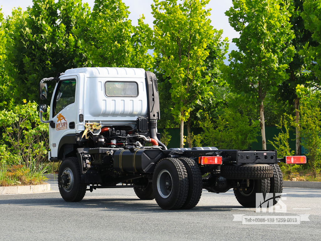Chassi de cabeça chata Dongfeng 4×4_4*4 150HP Caminhão convencional com tração nas quatro rodas para venda_ Chassi especial de exportação 