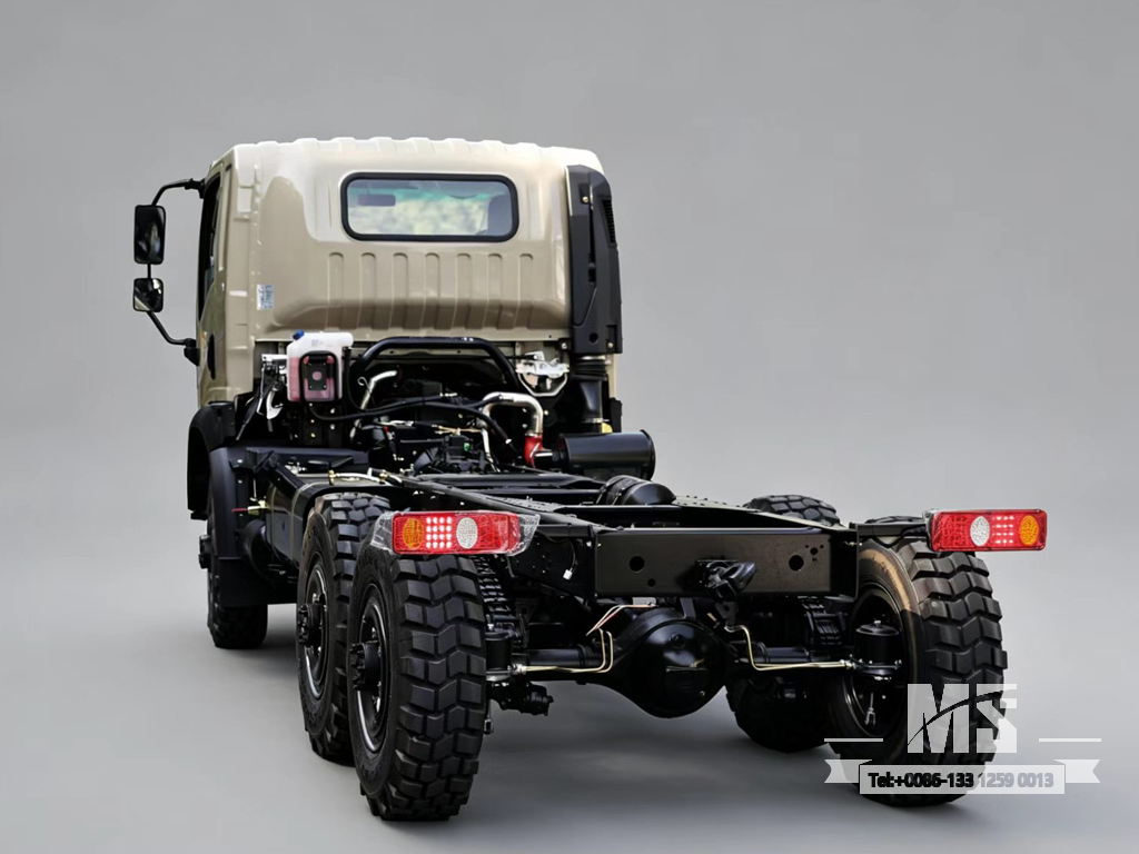 Dongfeng 6×6 EQ2082 Chassis_6*6 190hp Caminhão de cabeça chata Chassi com tração nas seis rodas para venda_ Chassi especial de caminhões de exportação 
