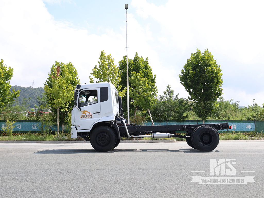 Chassis de caminhão basculante de cabeça chata Dongfeng 4×2/chassi de reequipamento de veículo especial para exportação