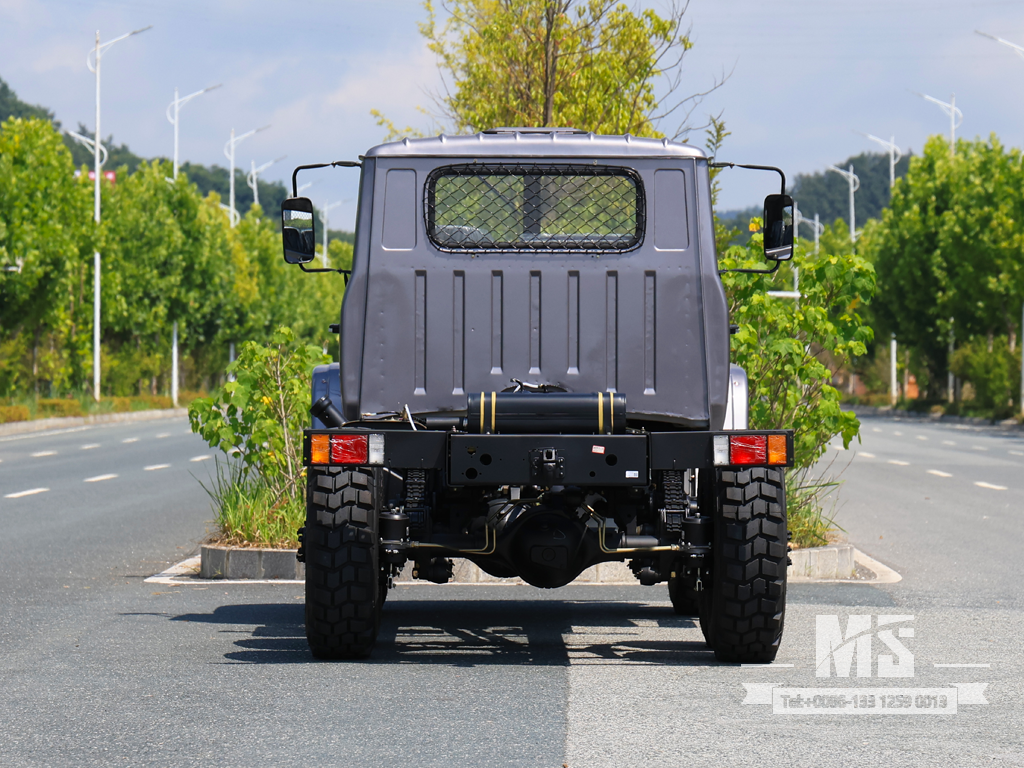 Dongfeng 6×6 Cinza Prateado EQ2082 Chassis_6*6 170HP Caminhão Convencional Chassi com Tração de Seis Rodas para Venda_ Chassi Especial de Exportação 