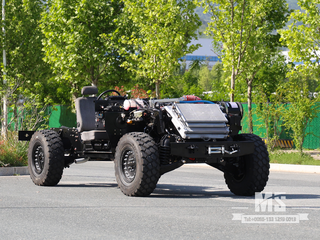 Chassi off-road Dongfeng de 6 toneladas com volante à direita lançado para mercados internacionais
