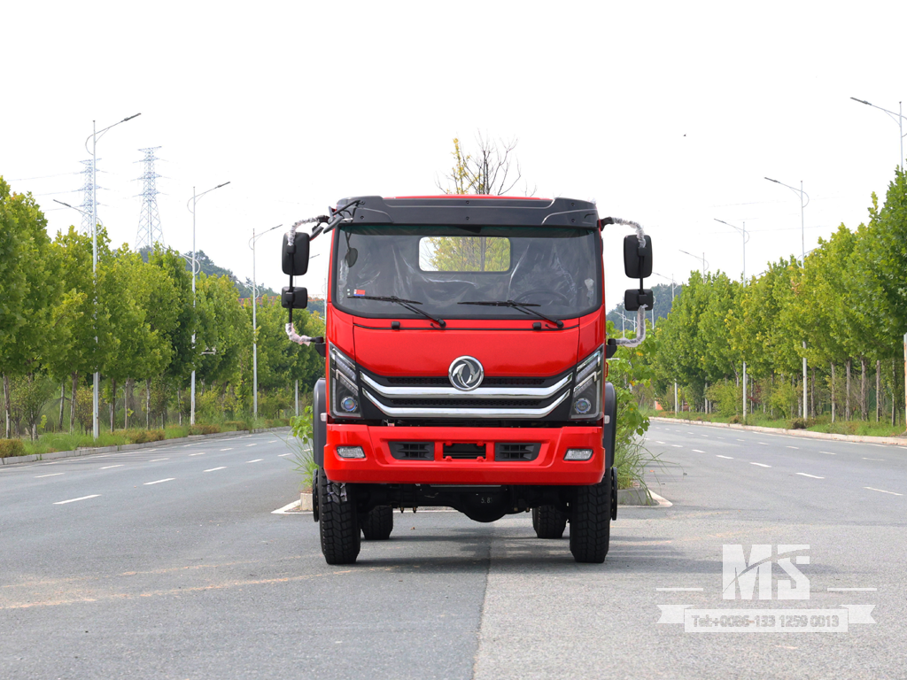 Chassi de cabeça chata Dongfeng 4 × 4_4 * 4 170HP Caminhão convencional com tração nas quatro rodas para venda_ Chassi especial de exportação 